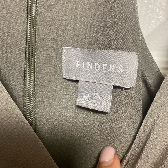 Finders Silky Jumpsuit Wide Legs Spaguetti Straps Metalic Olive Size M - Picture 4 of 10